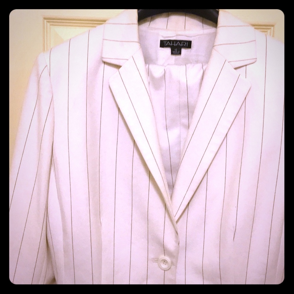 Tahari Pinstripe Pant Suit - Picture 3 of 9